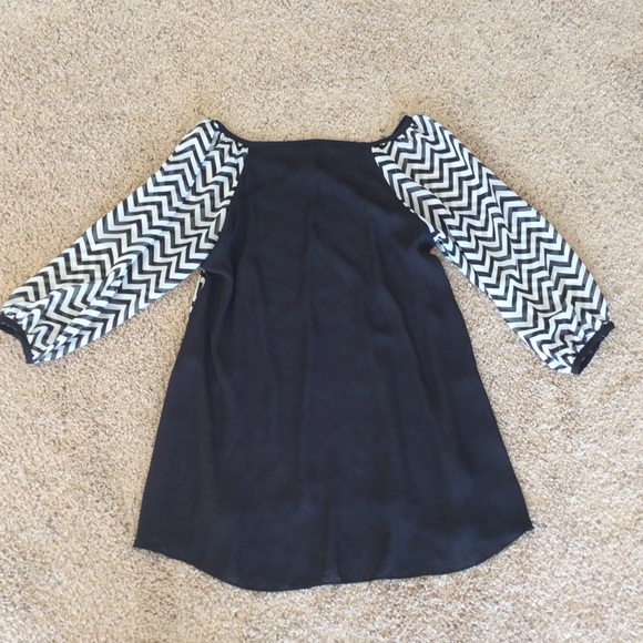 Chevron Tunic - Picture 3 of 3