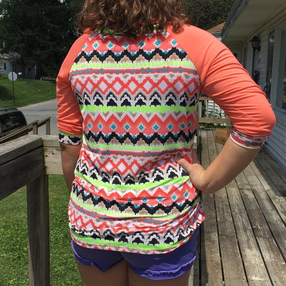 Orange Geo Print Crochet Pocket Tunic Top! NEW! - Picture 2 of 7