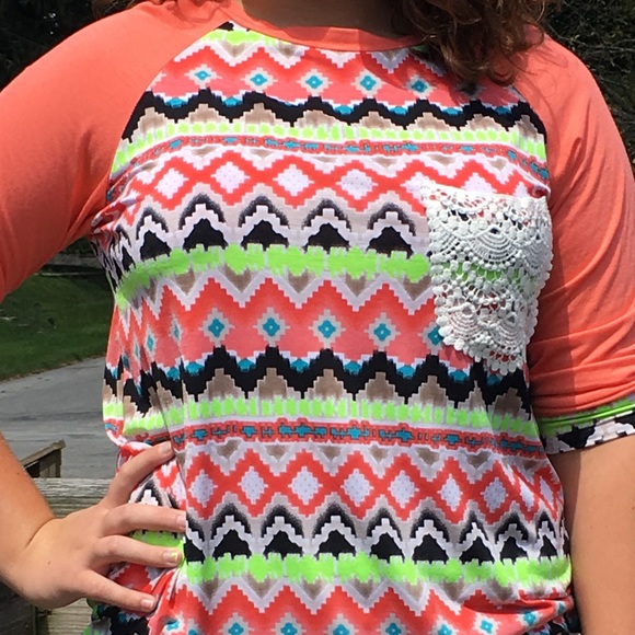 Orange Geo Print Crochet Pocket Tunic Top! NEW! - Picture 5 of 7