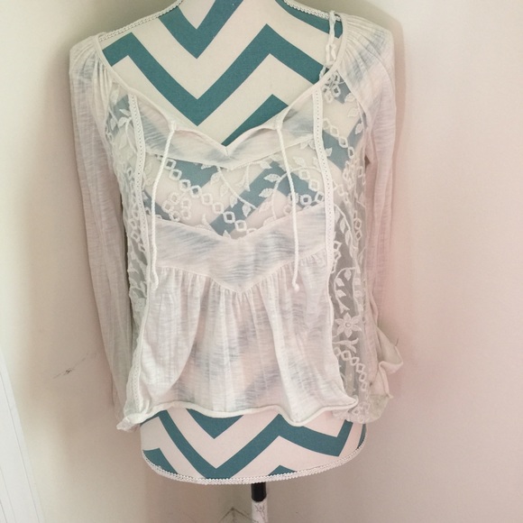 American Eagle 🌟sold in bundle🌟 - Picture 2 of 4