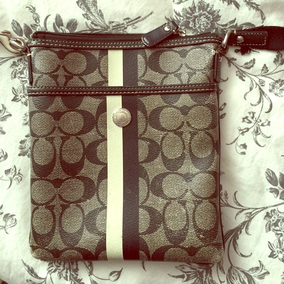 COACH CROSSBODY JUST MARKED DOWN