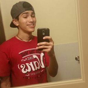 Meet your Posher, Adrián