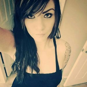 Meet your Posher, Taryn