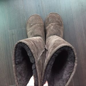 UGG Classic Tall Size 7
