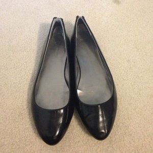Gap black patent flats w/ zippers. Barely worn