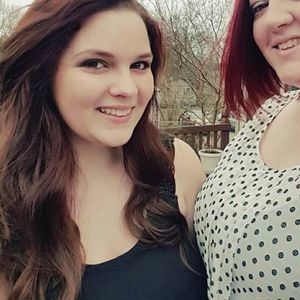 Meet your Posher, Rena