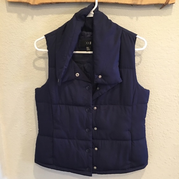 Navy puffer vest