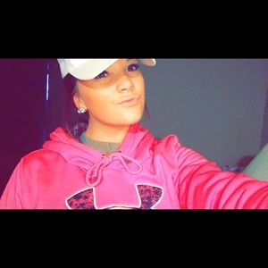 Meet your Posher, Regan