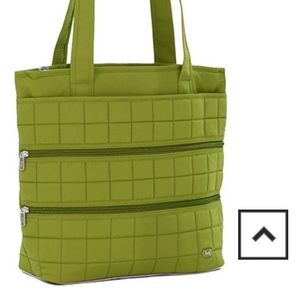 Lug taxicab full tote