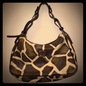 💸 SALE! 💸 Dooney & Bourke Giraffe Print Hobo Bag