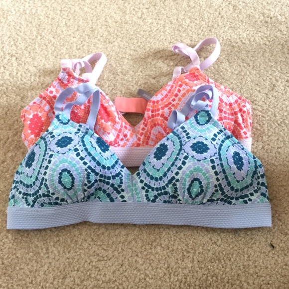 Bundle of aerie sports bras/yoga bras size m