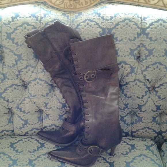 Boots on the ground… - Picture 3 of 3