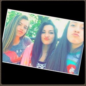 Meet your Posher, Danielle