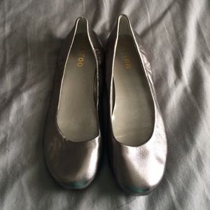 🎈Metallic flats