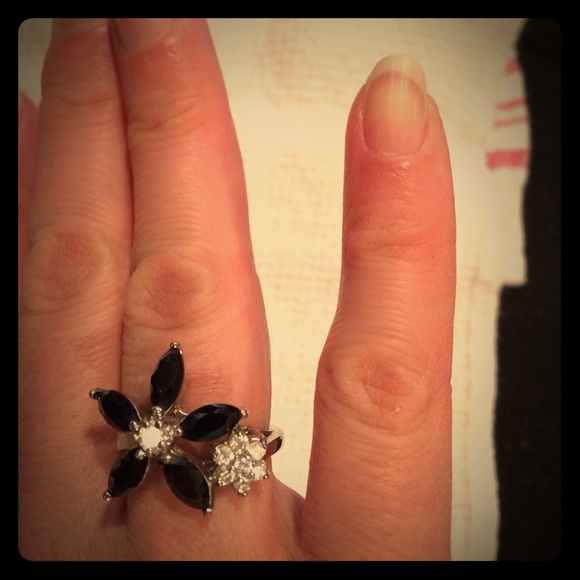 Flower ring