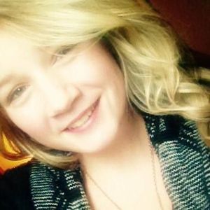 Meet your Posher, Izzy