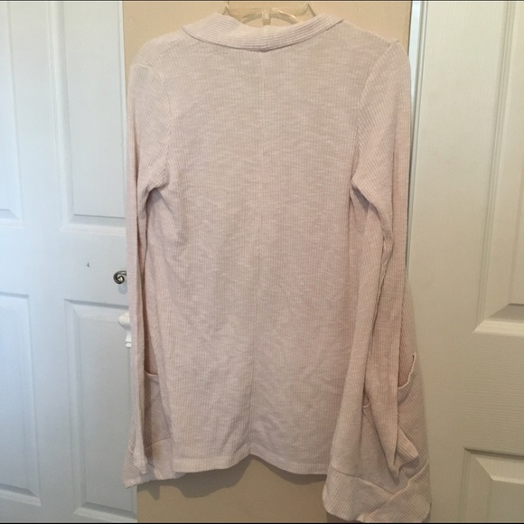 Pink sweater - Picture 2 of 2