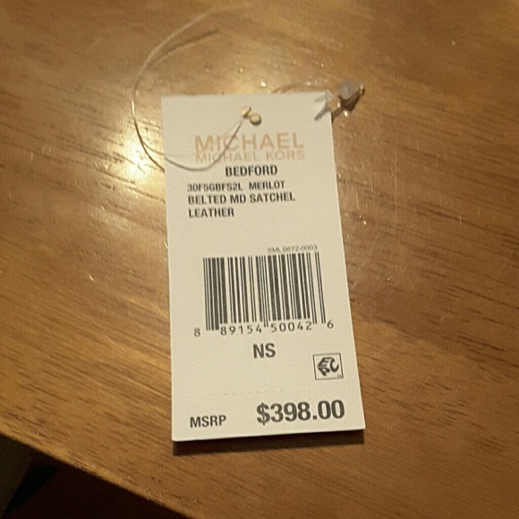 TRADED***Michael Kors merlot Bedford belted medium - Picture 4 of 4