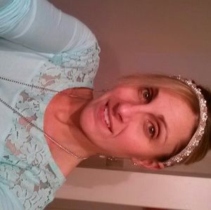 Meet your Posher, Yolanda