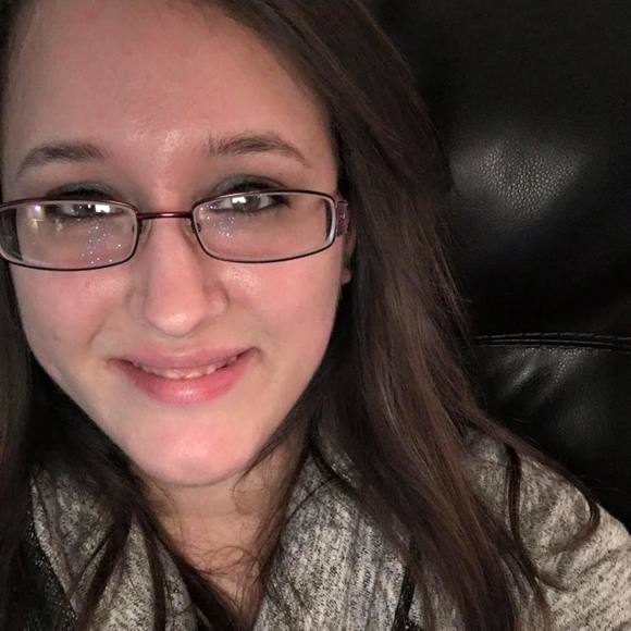 Meet your Posher, Elizabeth - Picture 1 of 1