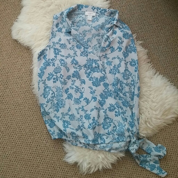🌟MOVING SALE🌟Loft floral sleeveless wrap top