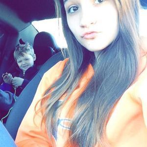 Meet your Posher, Thalia