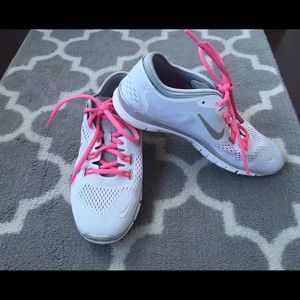 Nike Free 5.0 Sneakers