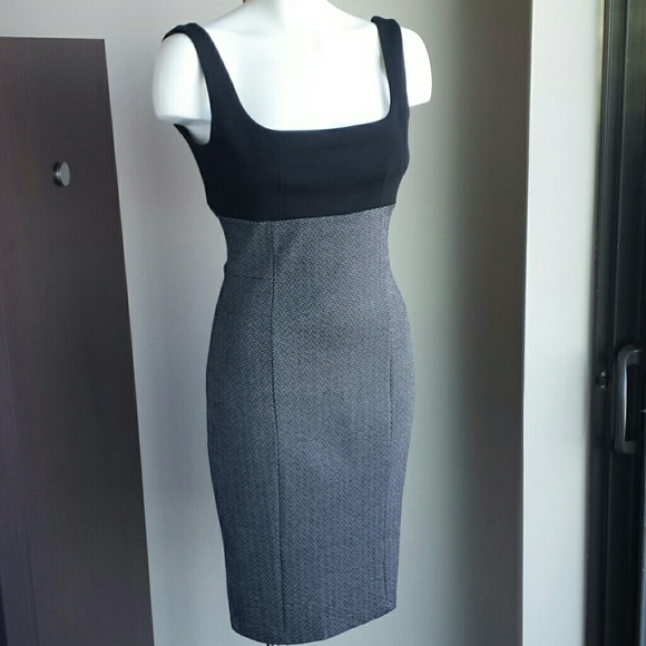 *SOLD*ARDEN B STRETCH FIT DRESS* - Picture 2 of 4