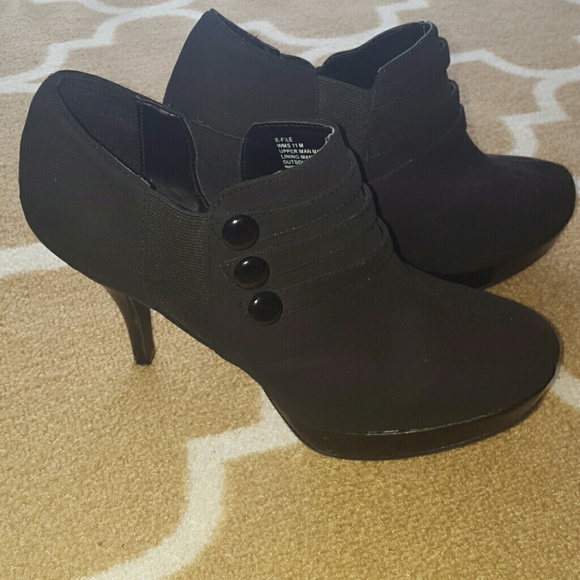 Unlisted A Kenneth Cole Unlisted Production Boots