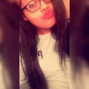 Meet your Posher, Alicia