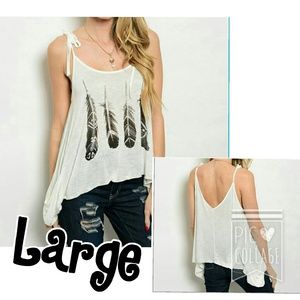 ✨HOST PICK✨Feather Graphic Tank Large