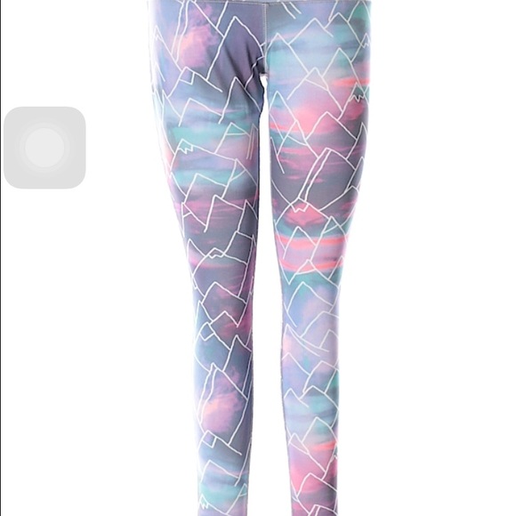 PATTERNED ATHLETIC LEGGINGS