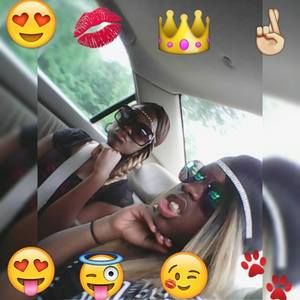 Meet your Posher, Raina