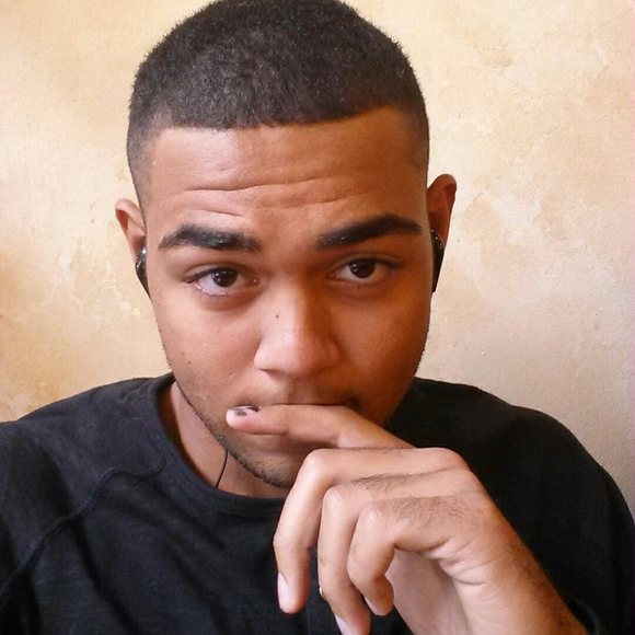 Meet your Posher, Cameron - Picture 1 of 1