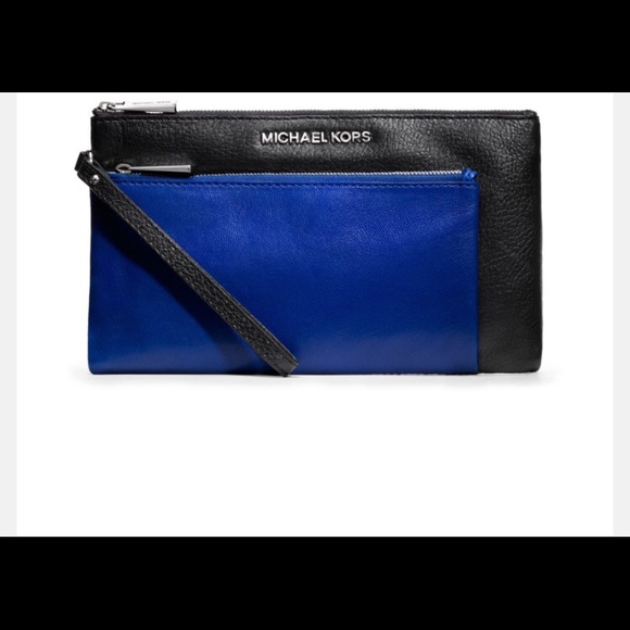 Michael Kors Wristlet!
