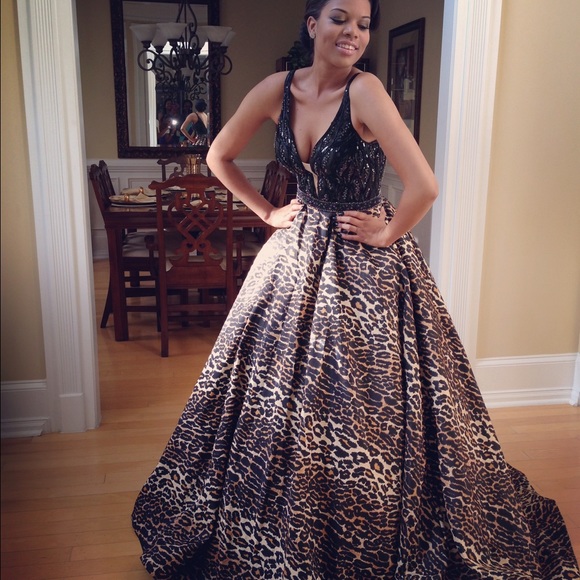 Sherri Hill Prom Dress
