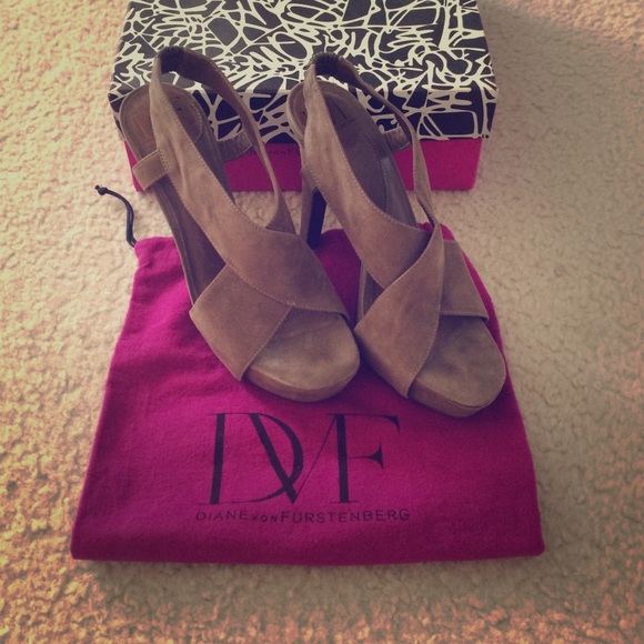 Diane Von Furstenberg Zia heels