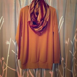 NWT. Caramel knitted sweater/top.