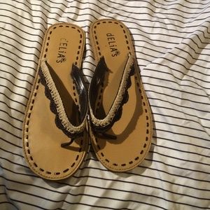 Delia's sandals🔴