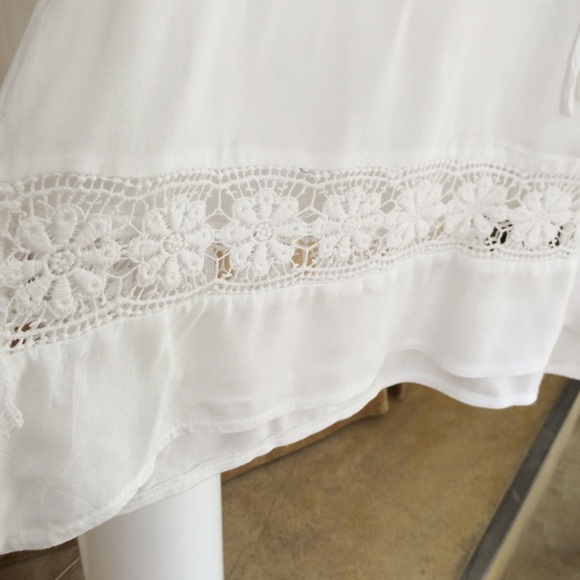 Oxford Circus white blouse - Picture 2 of 4