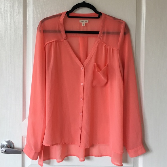 ❗️Free w purchase❗️UO Slouchy Button Down