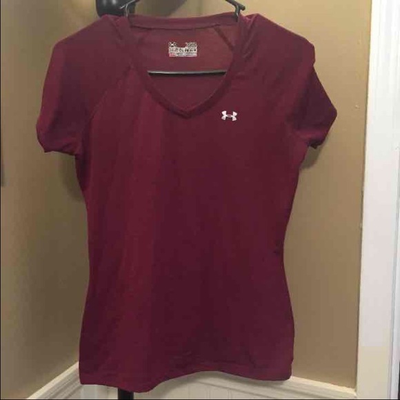 Maroon v-neck
