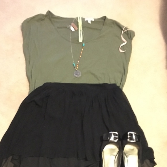 🏁TRADE🏁Army Green Tee Shirt with Back Zipper