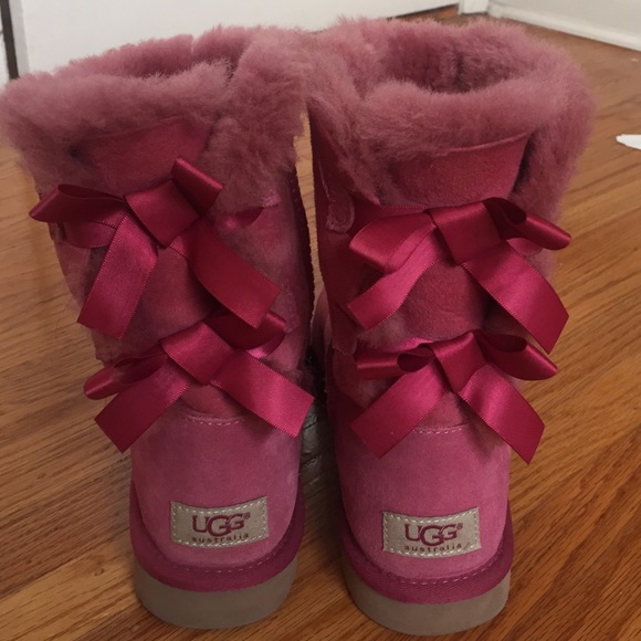 Dusty rose Bailey bow uggs! - Picture 2 of 4