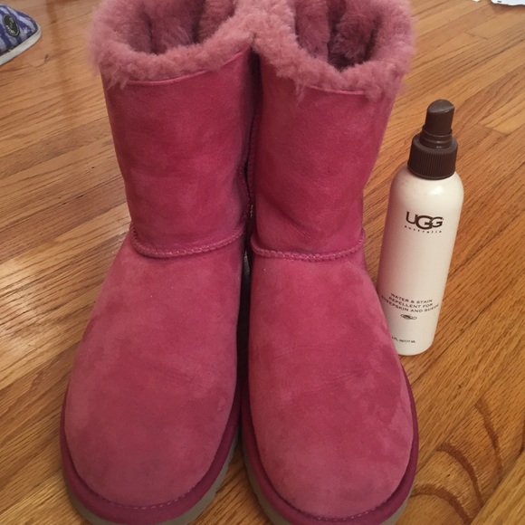 Dusty rose Bailey bow uggs! - Picture 4 of 4
