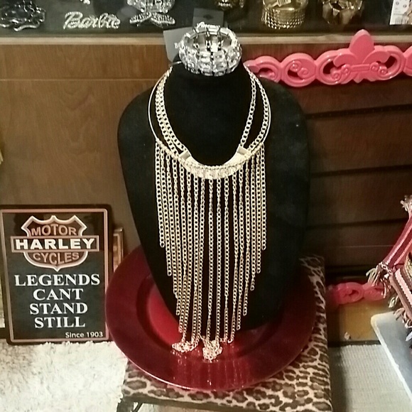 BEAUTIFUL GOLD CHAIN