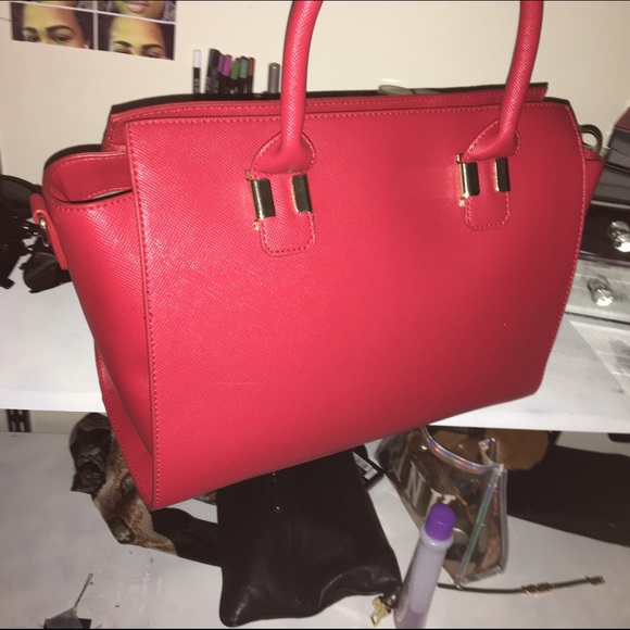 Red Bag - Picture 4 of 4