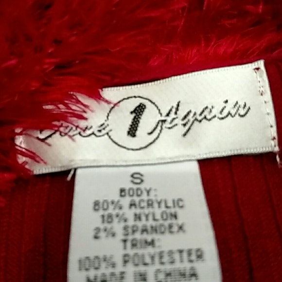 Red sweater! - Picture 3 of 3