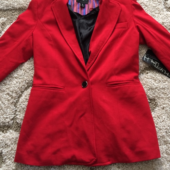 Red blazer - Picture 2 of 3