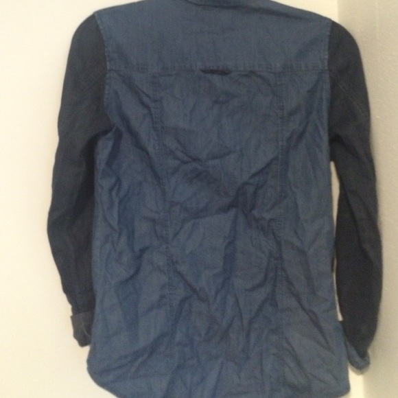 Collard Button Up - Picture 2 of 3